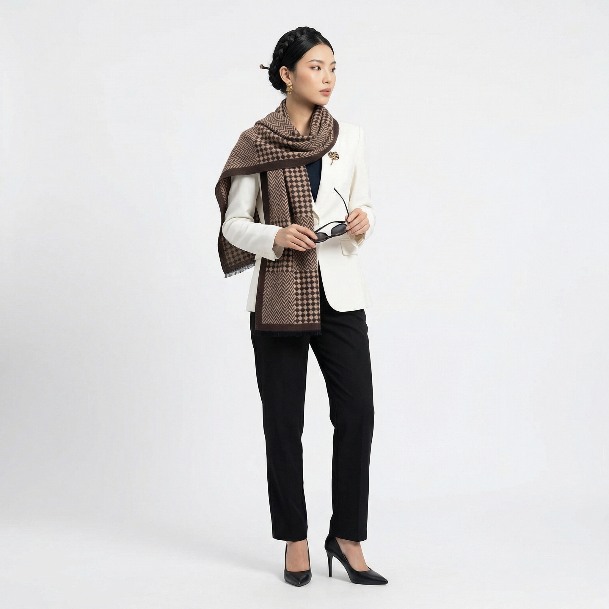 Shu Brocade Scarf – 100% Mulberry Silk | Hand-Cut, Soft &amp; Versatile 180cm*30cm