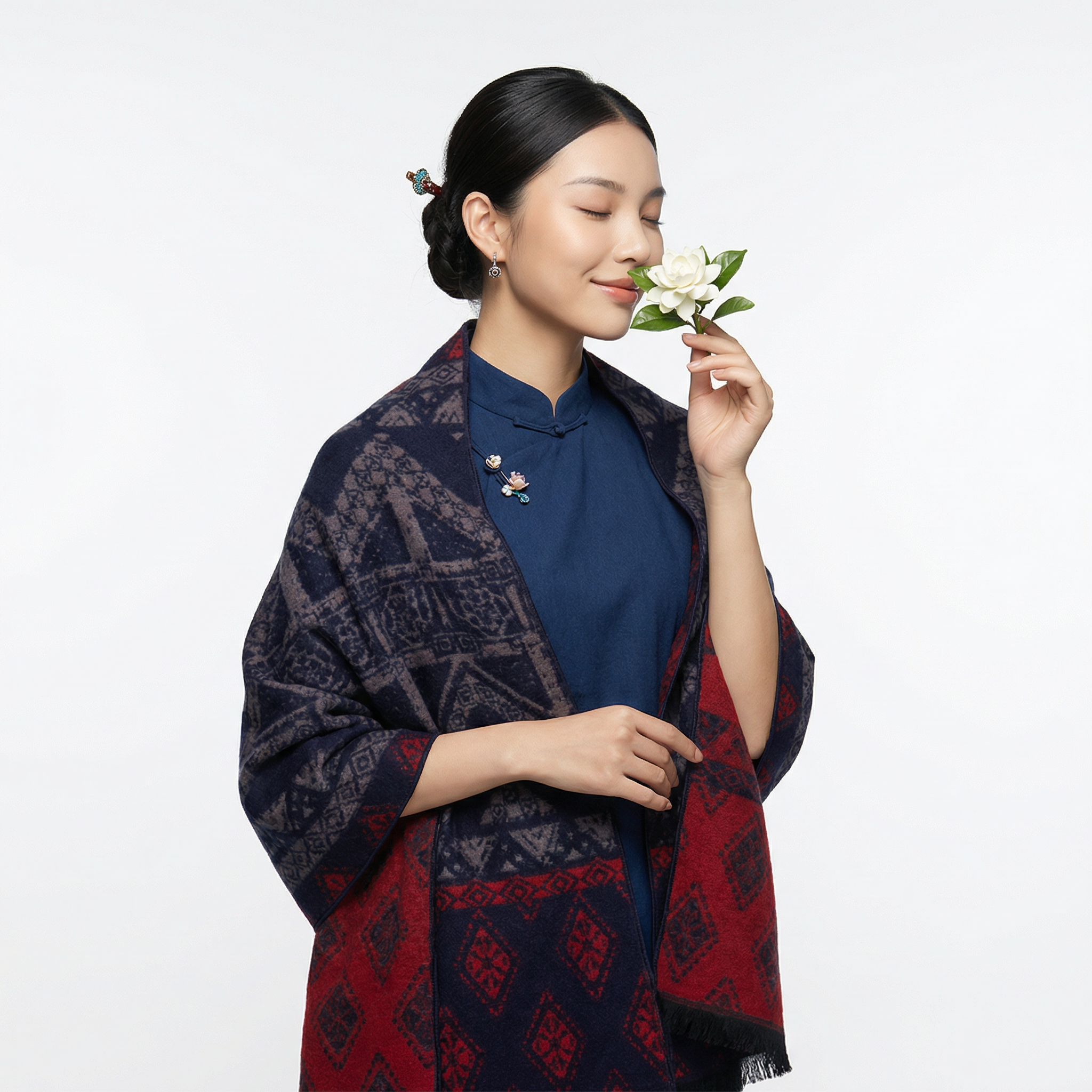 Shu Brocade Scarf – 100% Mulberry Silk | Hand-Cut, Soft &amp; Versatile 180cm*30cm